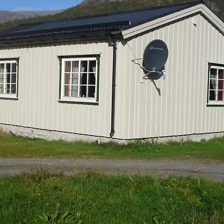 Casa de Férias Tosbotn & *